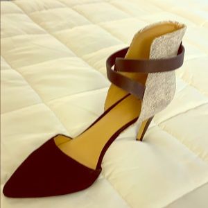 Brand new Joe’s leather pointed toe heels